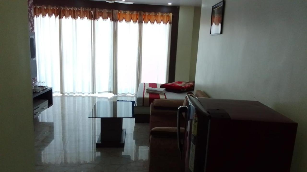 Hotel Rajmahal Tarapith Esterno foto