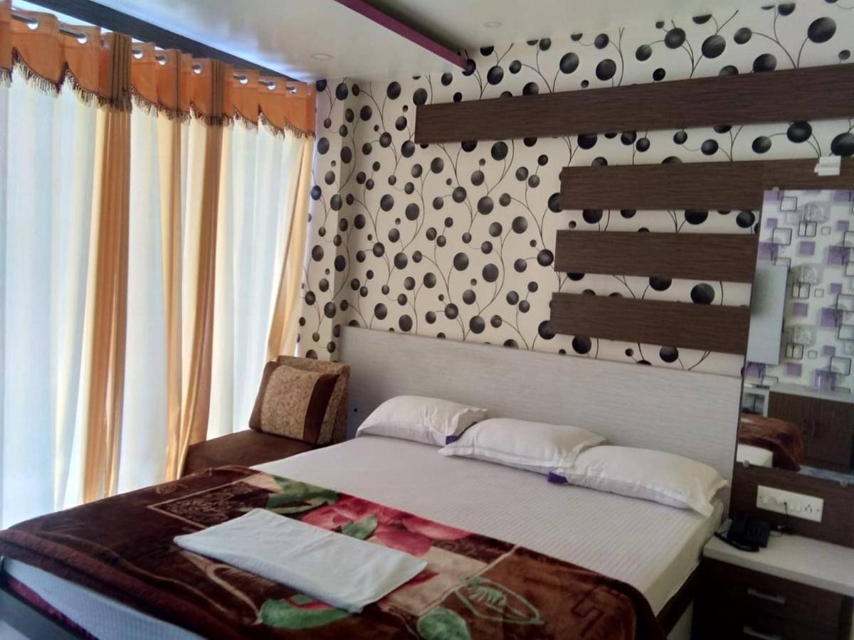 Hotel Rajmahal Tarapith Esterno foto